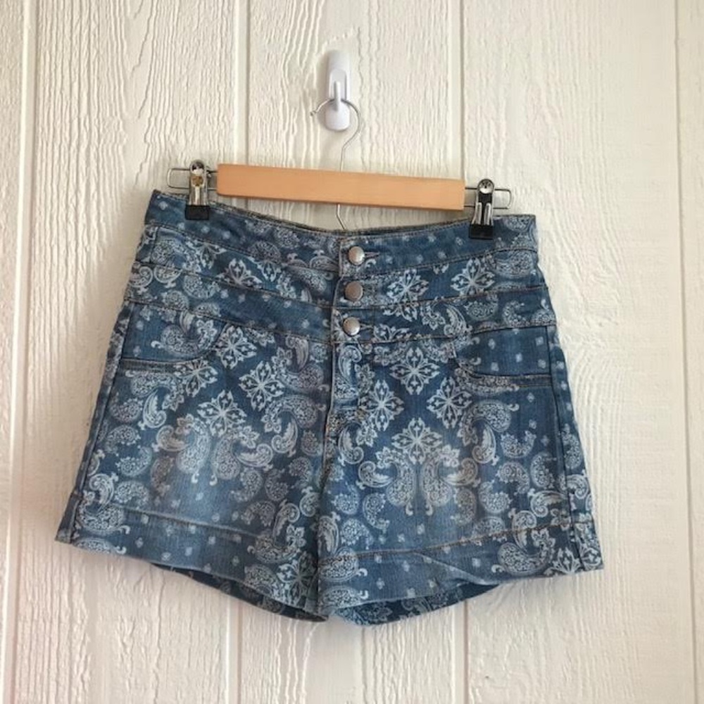 TINSELTOWN PAISLEY SHORT SZ. 4